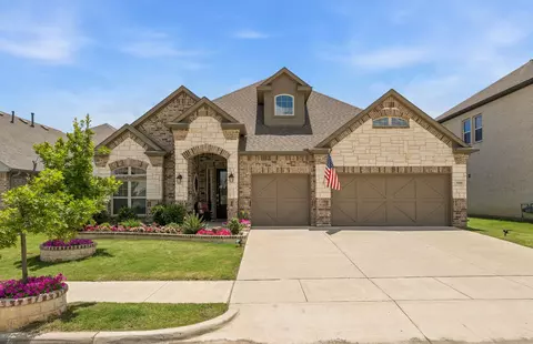 5305 Brazos Ln, Lantana, TX 76226