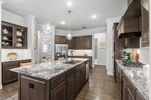 5305 Brazos Ln, Lantana, TX 76226