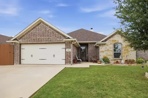 134 Donna Cir, Granbury, TX 76049