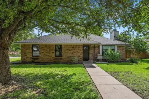 310 Ruth Dr, Hewitt, TX 76643