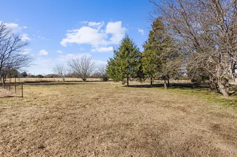 3467 E Fm 120, Denison, TX 75021 photo 2