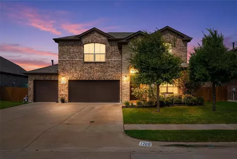 1209 Alnwick Ln, Saginaw, TX 76131