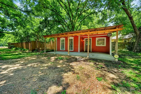 415 S Dallas Ave, Lancaster, TX 75146