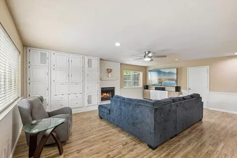 Living - 304 Lark Ln, Euless, TX 76039 photo 2 of 4