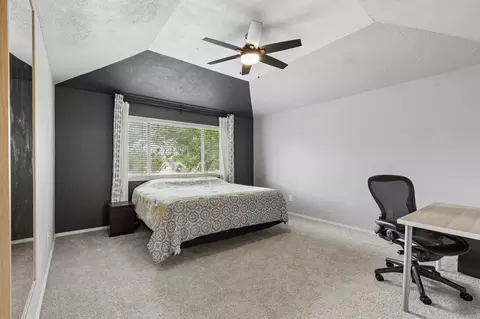 Bedroom - 304 Lark Ln, Euless, TX 76039 photo 2 of 5