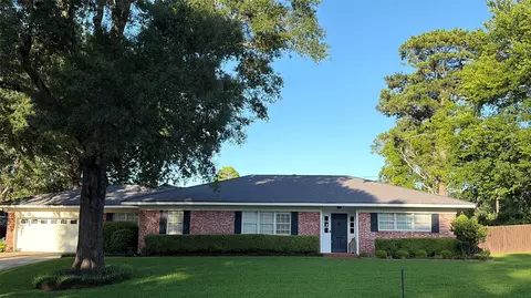 4041 Creswell Ave, Shreveport, LA 71106