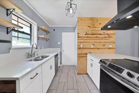4200 Templeton St, Greenville, TX 75401