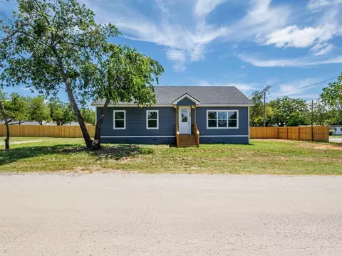 2901 17th St, Brownwood, TX 76801
