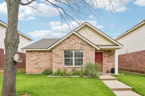 9012 Wayne St, Cross Roads, TX 76227