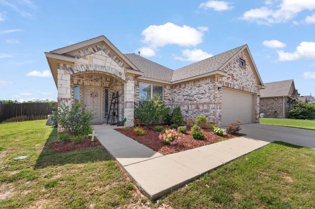 4000 Bendale Rd, Benbrook, TX 76116