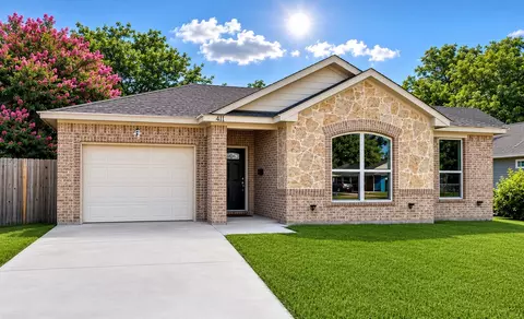 411 N Dwight Ave, Dallas, TX 75211