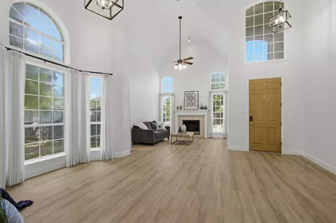 2815 Bur Oak Dr, Flower Mound, TX 75028