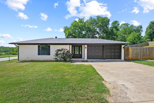 30 Judy Dr, Sherman, TX 75090