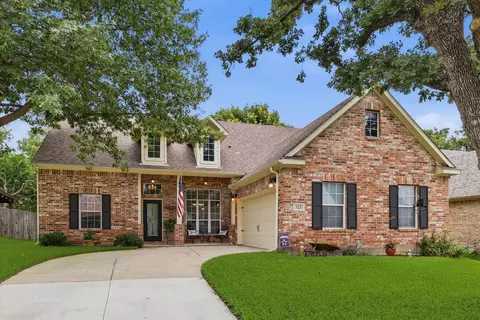 523 Clancy Ln, Lake Dallas, TX 75065