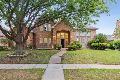 3921 Woodlawn Ln, Plano, TX 75025