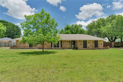 108 Prairie Creek Rd, Red Oak, TX 75154