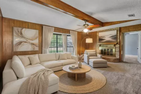 108 Prairie Creek Rd, Red Oak, TX 75154