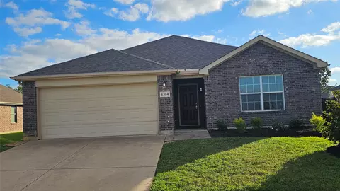 8304 Mossberg Dr, Arlington, TX 76002