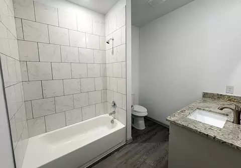 Bath - 1011 Springview Ln, Mabank, TX 75147 photo 3 of 3