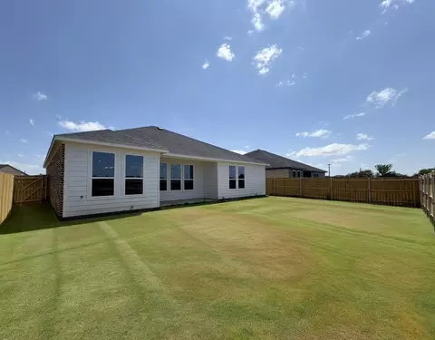 Exterior - 1011 Springview Ln, Mabank, TX 75147 photo 2 of 2