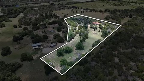 4674 Azle Hwy, Weatherford, TX 76085