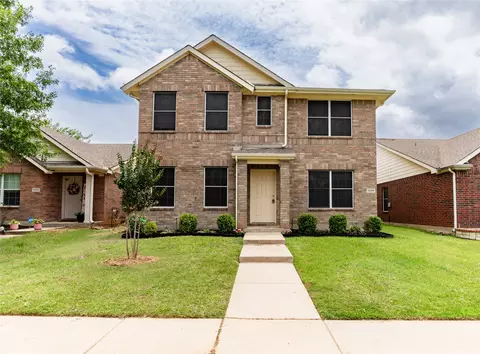 8836 Wayne St, Cross Roads, TX 76227