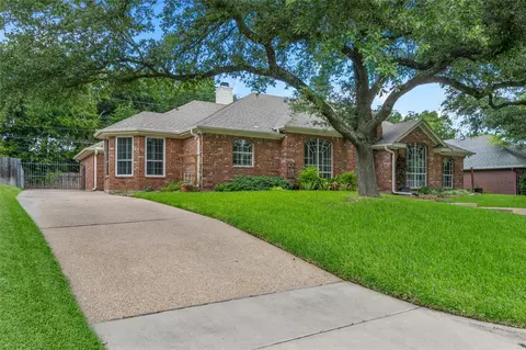 716 Meadow Mountain Dr, Waco, TX 76712