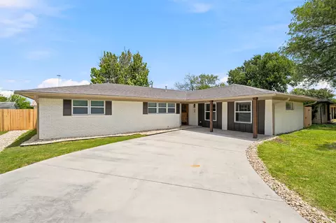 108 E San Benito Dr, Waco, TX 76706