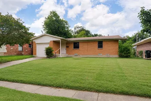 1750 Kirkwood Dr, Garland, TX 75041