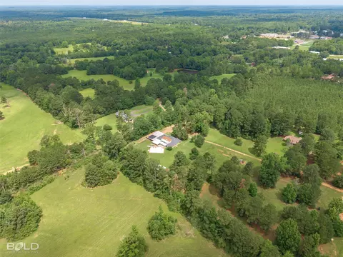 113 Rebel Rd, Vivian, LA 71082