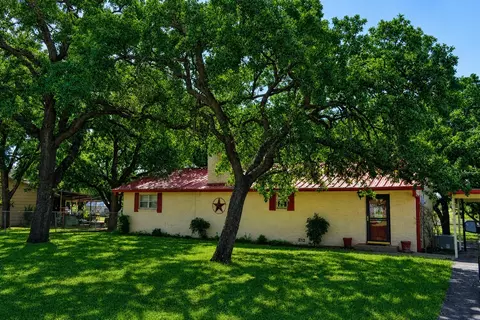 3113 Private Road 2641, Breckenridge, TX 76424