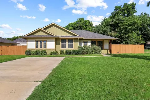 411 N Mirick Ave, Denison, TX 75020