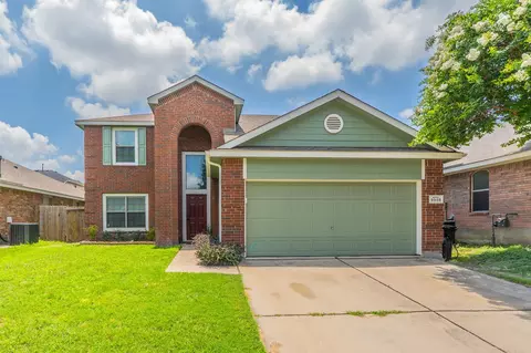 9885 Willowick Ave, Fort Worth, TX 76108