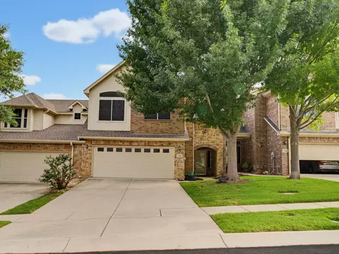 332 Emma Call Ct, Decatur, TX 76234