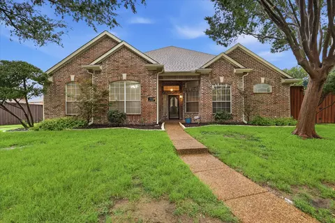 727 Willow Ridge Ct, Coppell, TX 75019