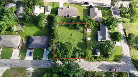 602 Seven Oaks Rd, Bonham, TX 75418