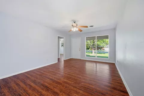 Living - 901 Maple St, Howe, TX 75459 photo 2 of 6