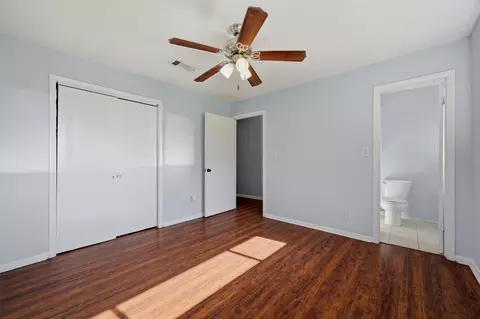 Bedroom - 901 Maple St, Howe, TX 75459 photo 2 of 6