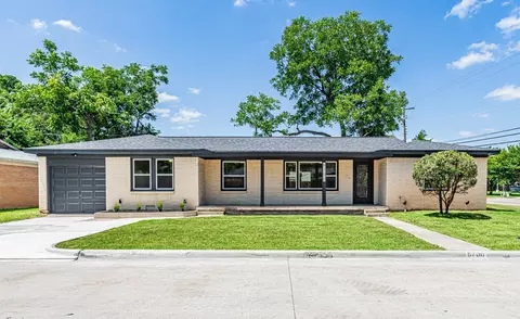 5700 Tracyne Dr, Westworth Village, TX 76114