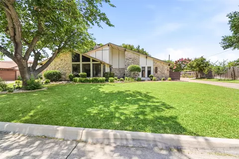 1201 Rockmoor Dr, Edgecliff Village, TX 76134