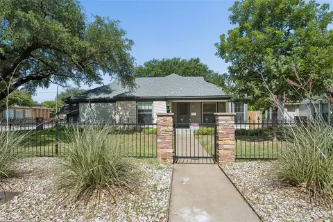 3616 Harwen Ter, Fort Worth, TX 76109