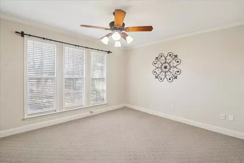Bedroom - 604 S Hampton Rd, Oak Leaf, TX 75154 photo 3 of 5