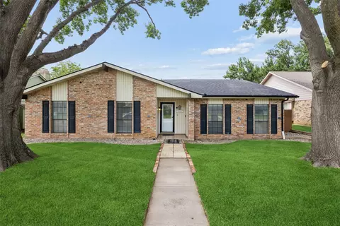 3004 Yorkshire Ct, Flower Mound, TX 75028