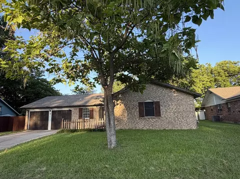 421 Smith Ave, Everman, TX 76140