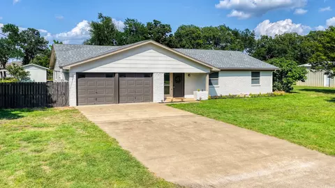 3905 Mountain Vista Dr, Granbury, TX 76048