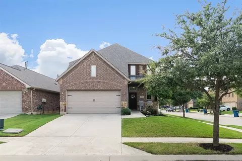 800 Kirby Dr, Lantana, TX 76226
