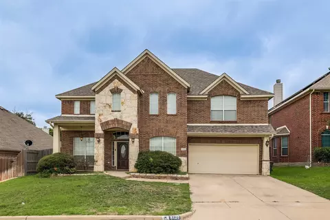 8128 Geranium Ln, Fort Worth, TX 76123