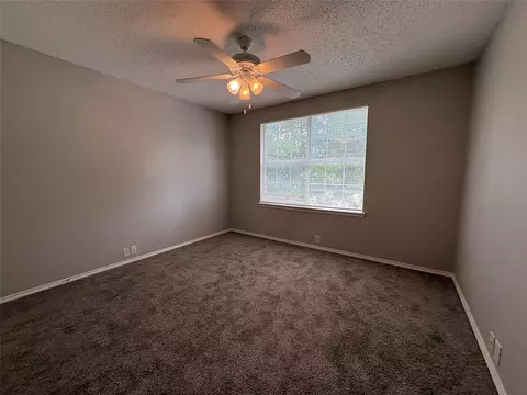 Bedroom - 1817 Berkeley Dr, Glenn Heights, TX 75154 photo 1 of 5