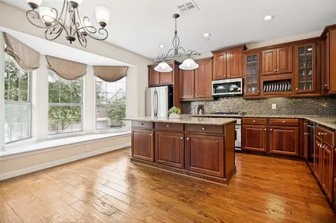 2634 Chambers Dr, Lewisville, TX 75067