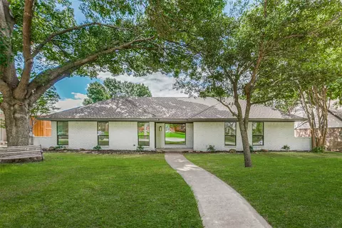 17 Gettysburg Ln, Richardson, TX 75080